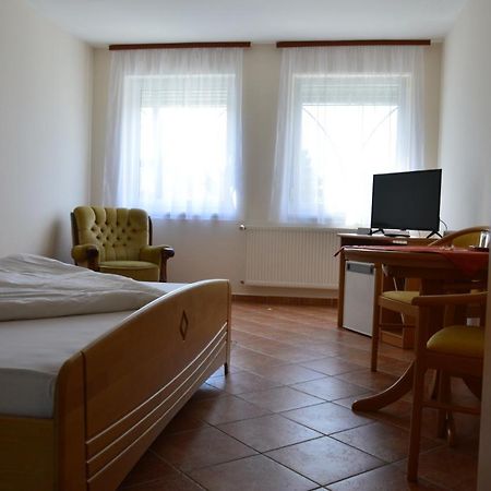 Harkány Hotel Harka מראה חיצוני תמונה