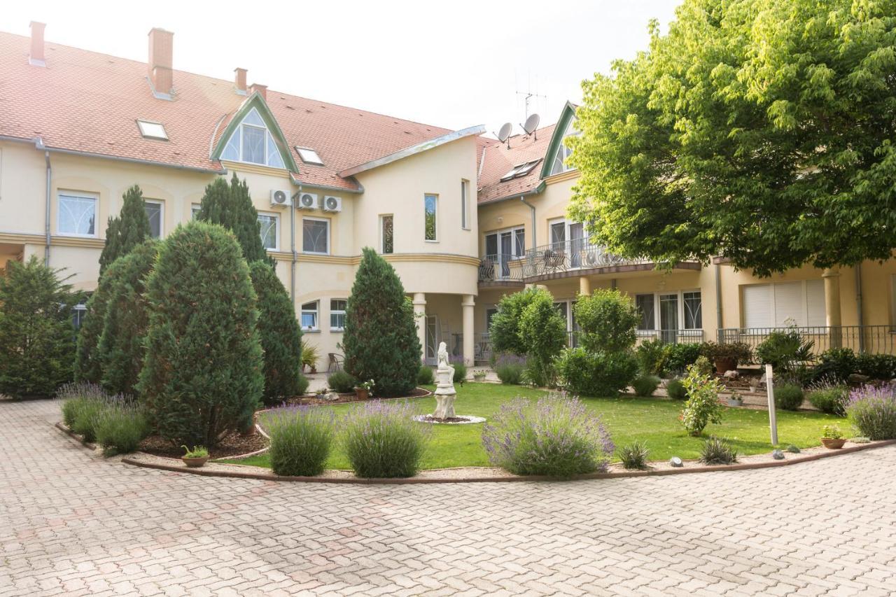 Harkány Hotel Harka מראה חיצוני תמונה