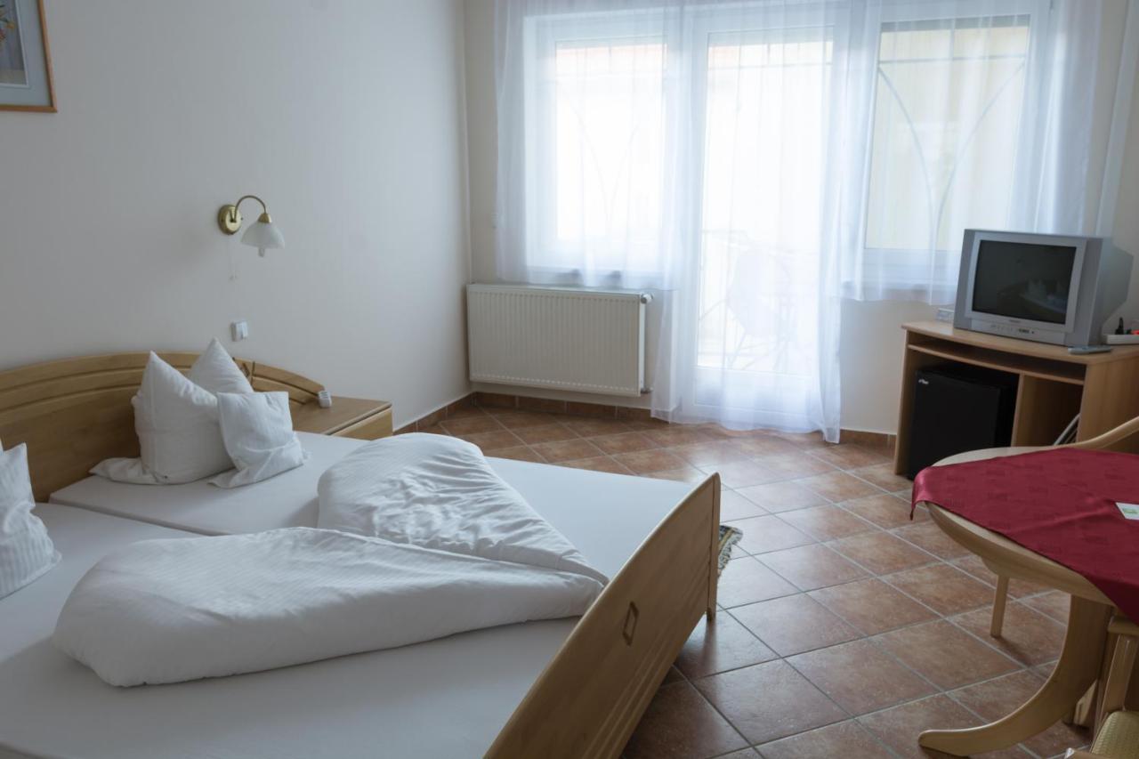 Harkány Hotel Harka מראה חיצוני תמונה