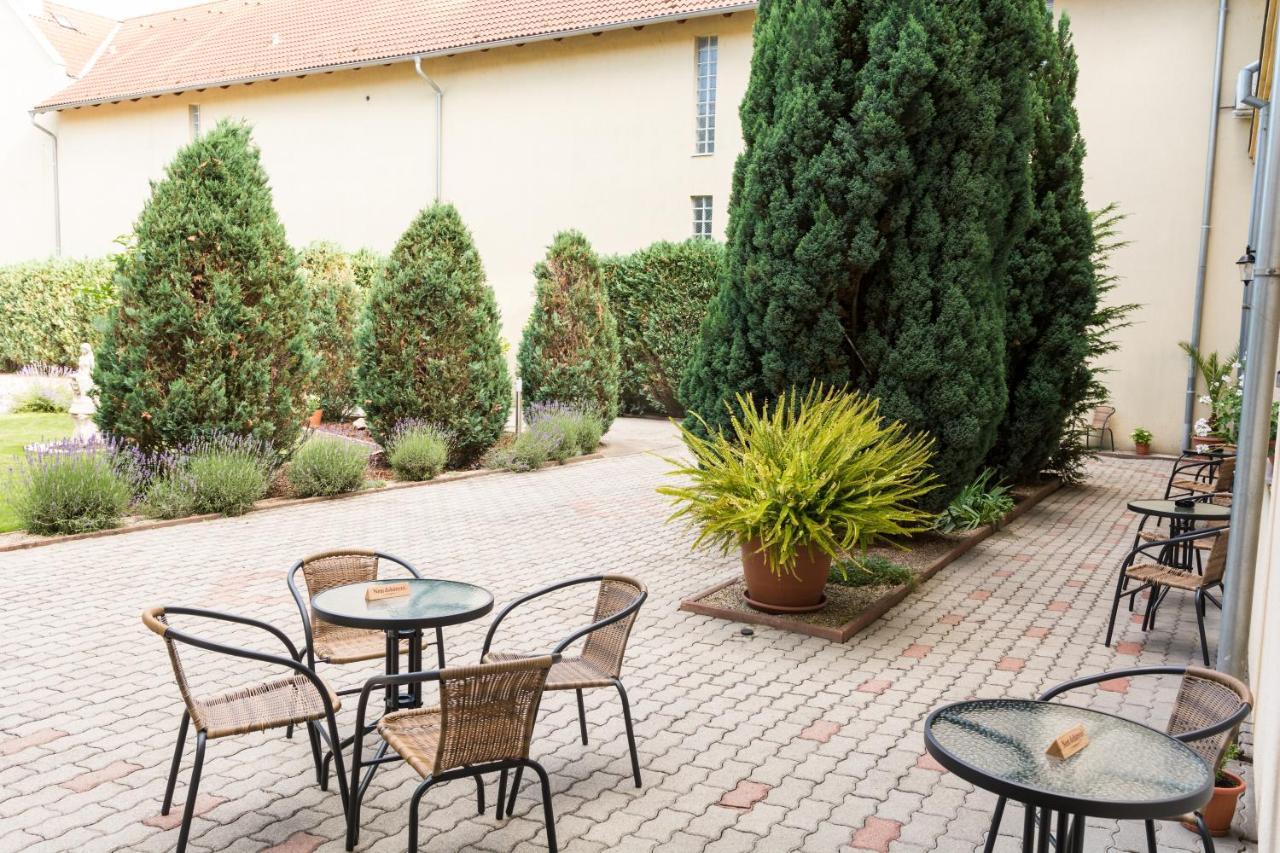 Harkány Hotel Harka מראה חיצוני תמונה