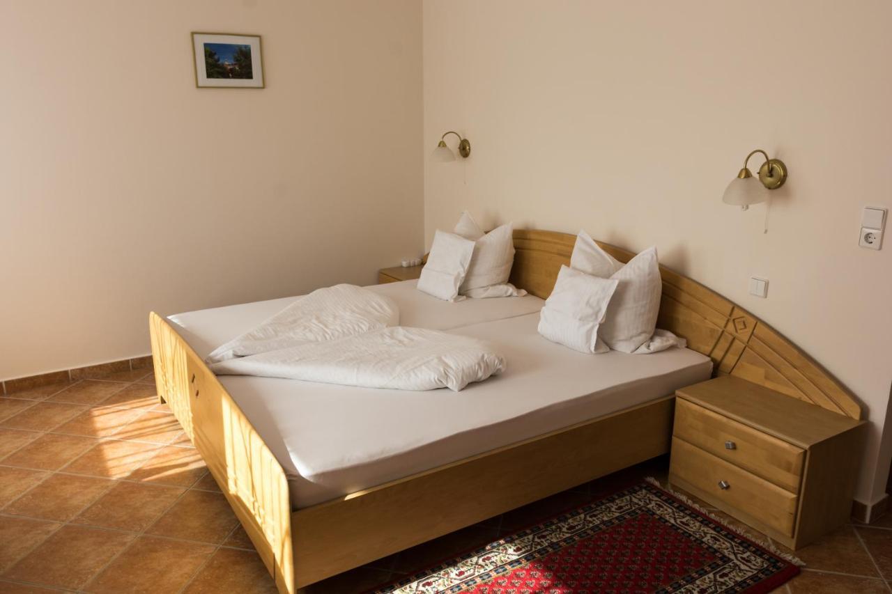 Harkány Hotel Harka מראה חיצוני תמונה