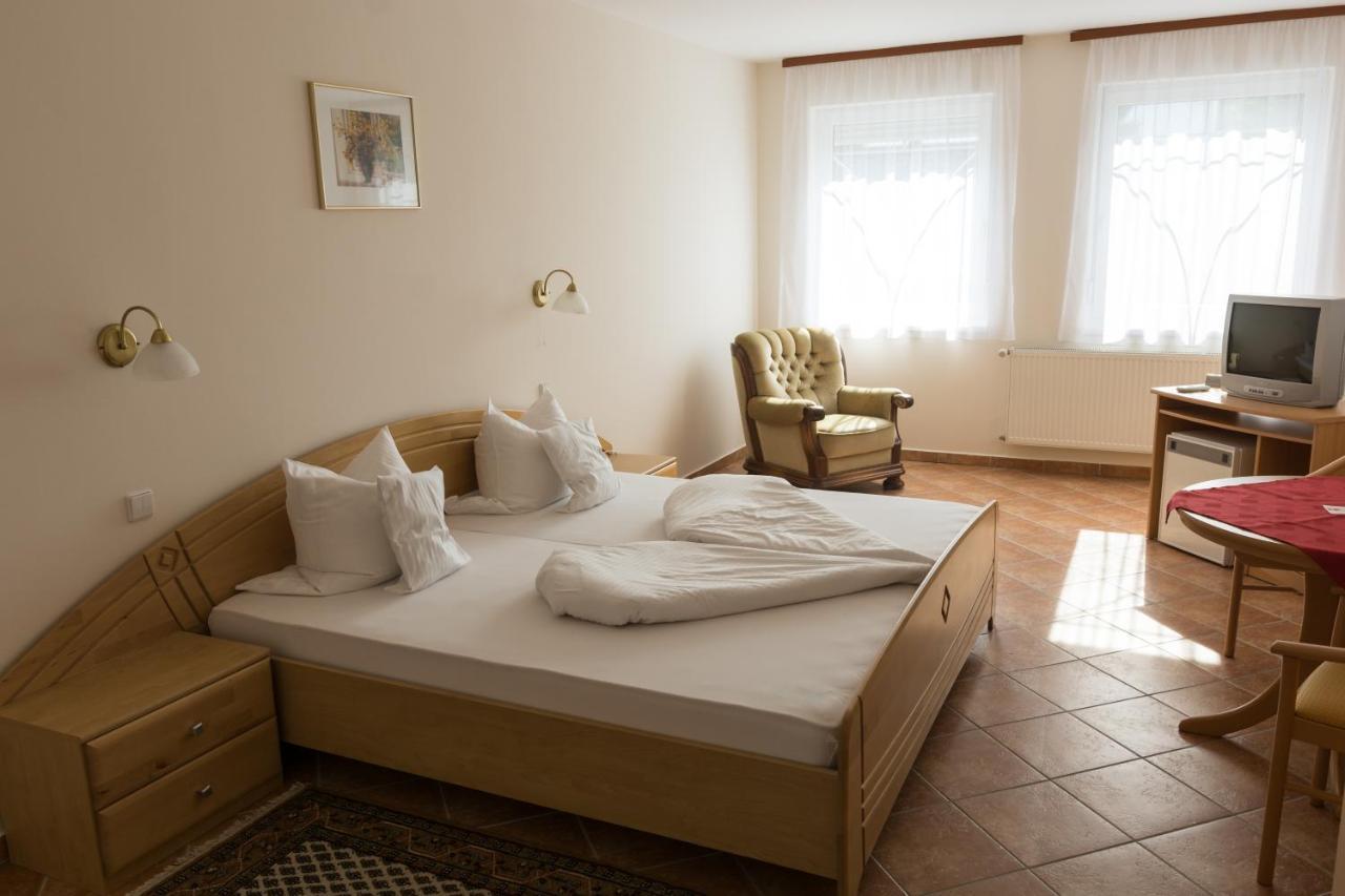 Harkány Hotel Harka מראה חיצוני תמונה